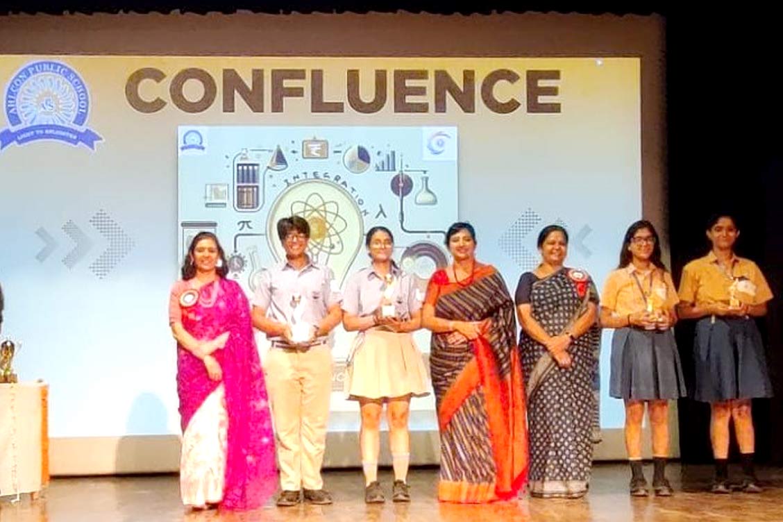 Students Shine at ‘Confluence 2024’ with First Prize in Commix Strip
