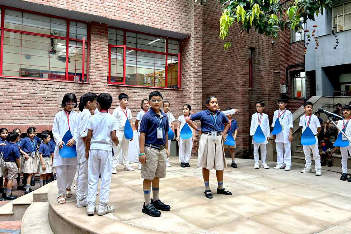 Class 3C Shines with an Enlightening Assembly on Water Conservation