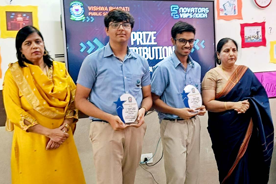 First Prize in ENOVATORS 2K24 - IT QUIZ CHAMPIONS