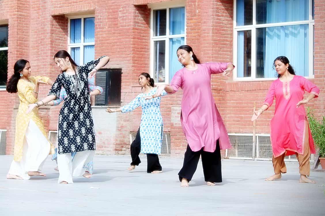 A Heartfelt Tribute to Educators: Teachers’ Day Assembly at The Khaitan School