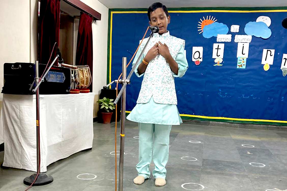 Class 5D of The Khaitan School, the top school in Noida, Celebrates Hindi Diwas with a Spectacular Assembly
