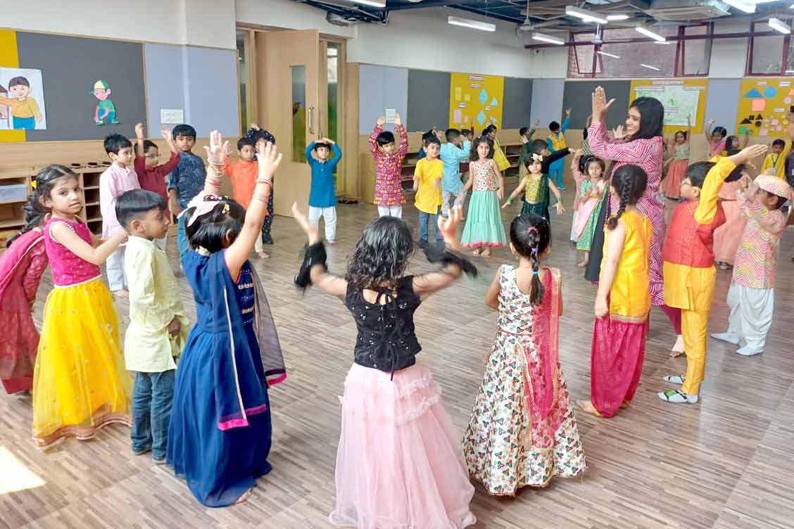 Celebrating Durga Puja with Joy and Dance: A Special Garba Activity