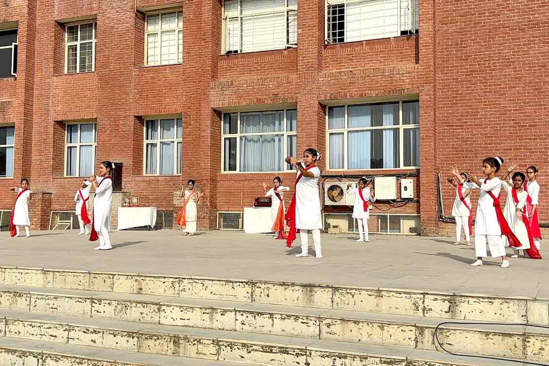 Dussehra Celebration at The Khaitan School: A Lesson in Dharma and Devotion