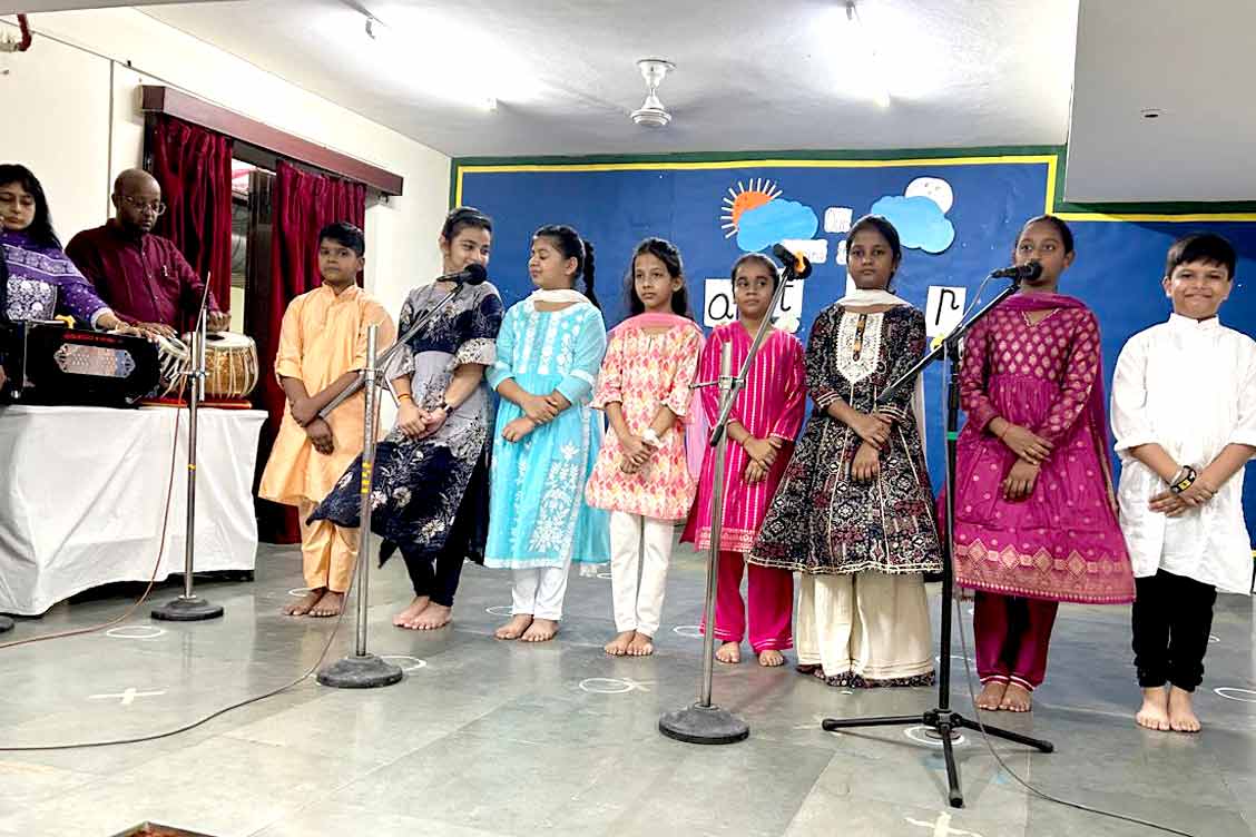 Class 5D of The Khaitan School, the top school in Noida, Celebrates Hindi Diwas with a Spectacular Assembly