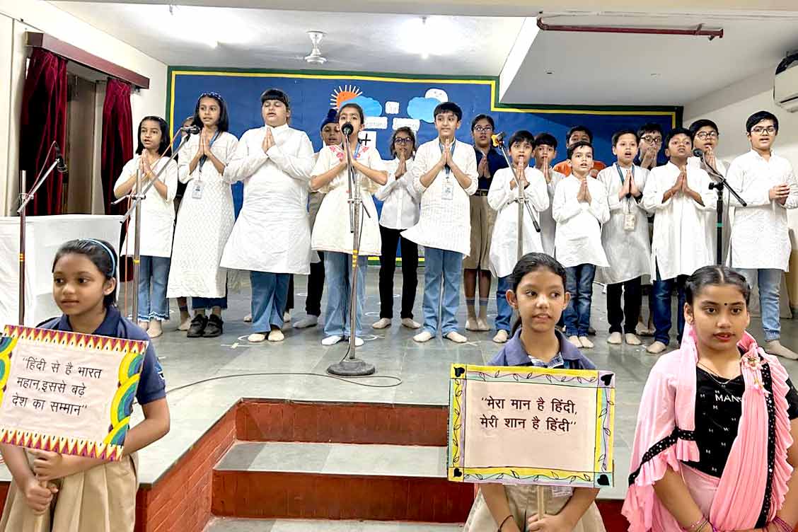 Class 5D of The Khaitan School, the top school in Noida, Celebrates Hindi Diwas with a Spectacular Assembly