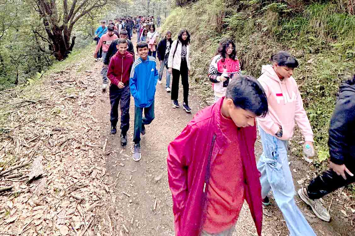 Exploring, Learning, and Bonding: Educational Tour to Shimla-Kufri-Naldehra Classes VI–VIII