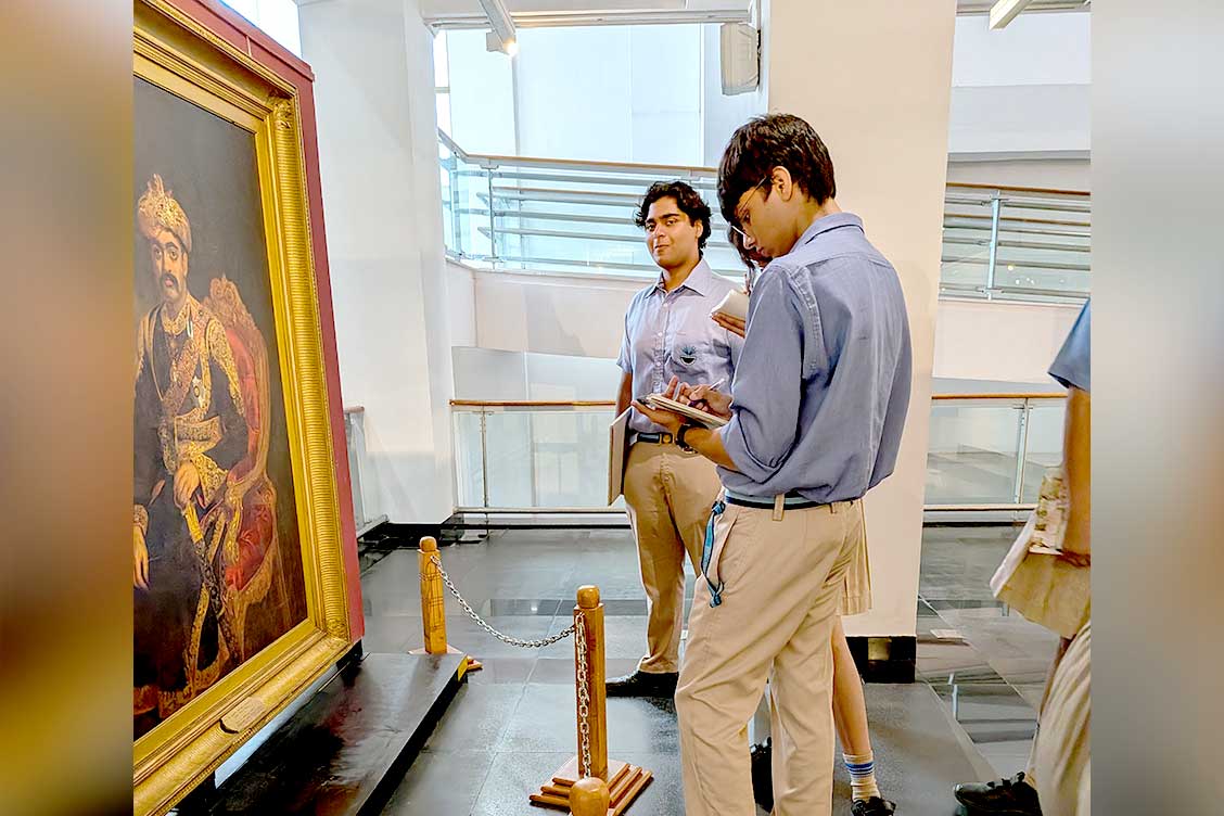 Exploring Art Beyond Classrooms: Fine Arts Students Visit National Gallery of Modern Art